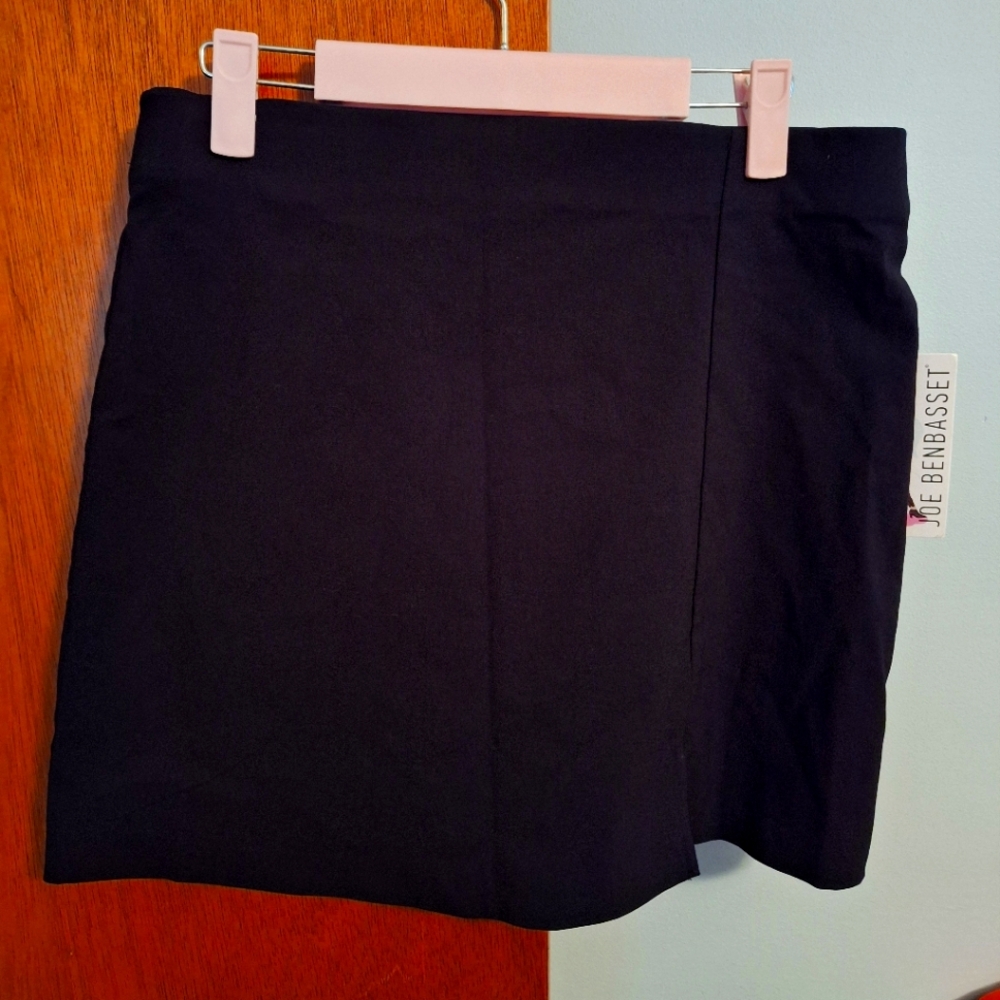 Final Price* Joe Benbasset NWT Black Mino Skirt Small Front Slit Size L